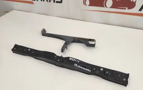 Toyota Avensis T250 Radiator support slam panel