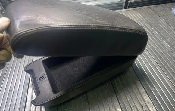 Toyota Corolla E120 E130 Armrest 