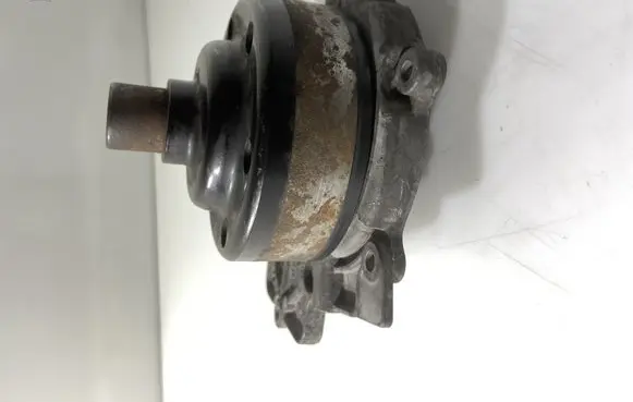 Mercedes-Benz Sprinter W906 Water pump A65120001