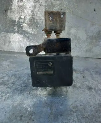 Volkswagen Polo ABS Pump 6Q0907379E 00006067D1 10096003223