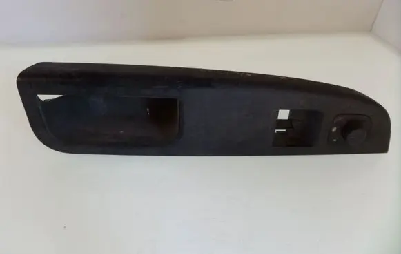 Volkswagen Golf IV Front door window switch trim 1K386850B