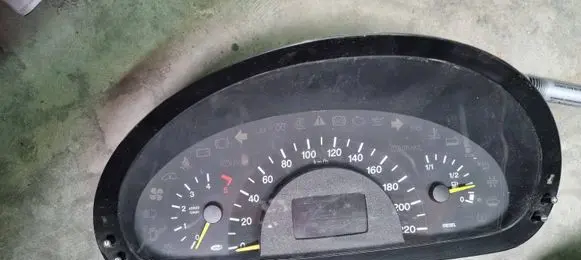 Mercedes-Benz Vito Viano W639 Speedometer (instrument cluster) A6394462921