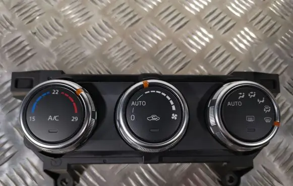 Mazda CX-3 Climate control unit 8LDB8L