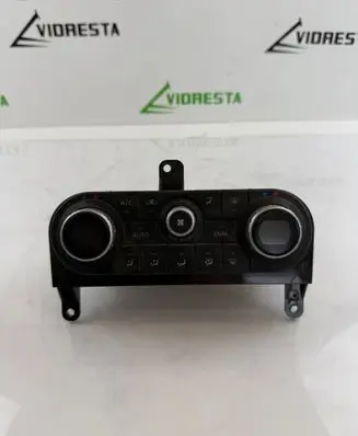 Nissan Qashqai Climate control unit 27500BR47B C1Z19