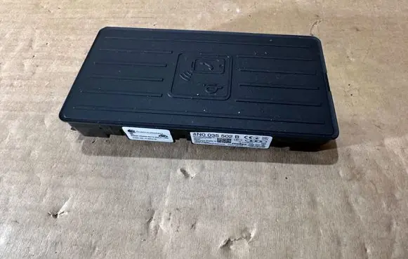 Audi Q3 F3 Wireless charging module 4N0035502B
