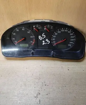 Volkswagen PASSAT B5 Speedometer (instrument cluster) 110008919020 3B1919860