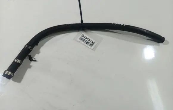 Audi A4 S4 B5 8D Engine coolant pipe/hose 