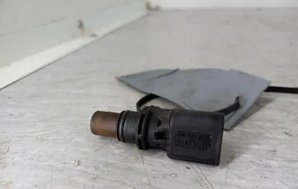 Seat Leon (1P) Camshaft position sensor 06C905163B