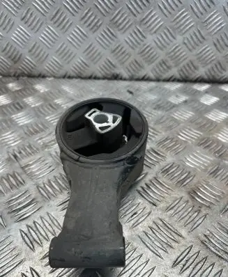 Opel Zafira C Engine mount bracket 13248630