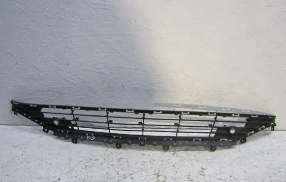 Opel Astra K Front bumper lower grill 13439798