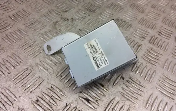 Nissan Juke I F15 Camera control unit module 284F0BV80A