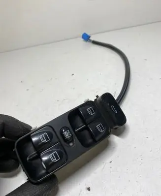 Mercedes-Benz CLK A209 C209 Electric window control switch A2098203410 501957