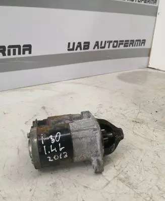 Hyundai i30 Starter motor 361002B220 M000TD0271ZE