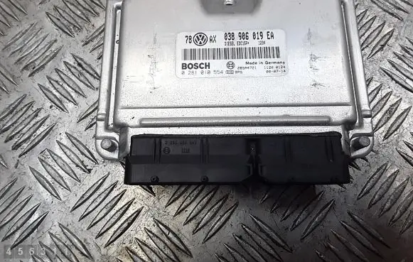 Volkswagen PASSAT B5.5 Engine control unit/module