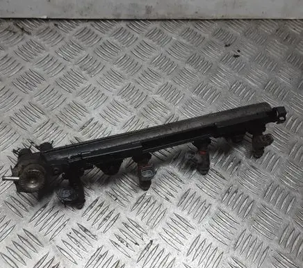Volkswagen Golf IV Fuel main line pipe 036133319 036133035A