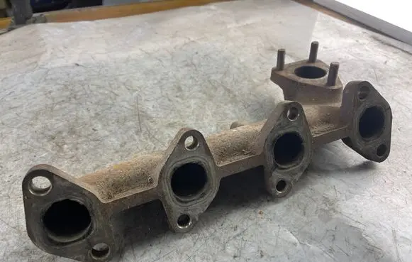 Toyota Corolla Verso E121 Exhaust manifold