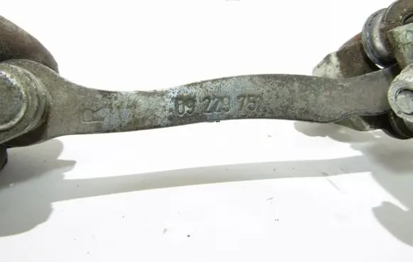 Opel Vectra C Rear door check strap stopper 09229751