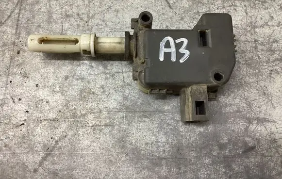 Audi A3 S3 8P Tailgate boot lock/latch motor 4B9962115B