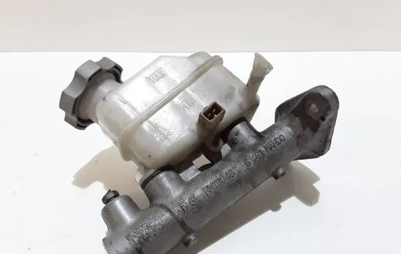 Hyundai Santa Fe Master brake cylinder BM111046