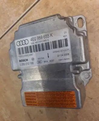 Audi A8 S8 D3 4E Airbag control unit/module 4e0910655e 4E0959655K 0285010188