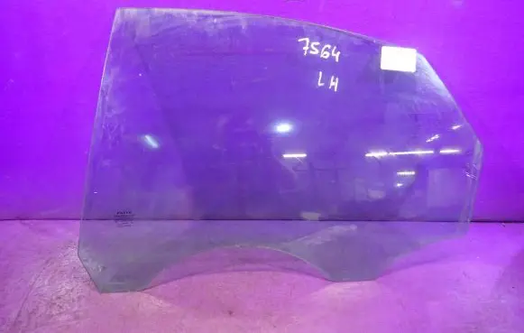 Volvo S40 Front door window glass four-door