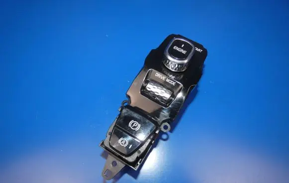 Volvo XC90 Engine start stop button switch 31443474 15W414 T15410050701