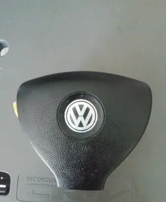 Volkswagen Caddy Steering wheel airbag 2K0880201E 61982050A 001Y2053ZBAF