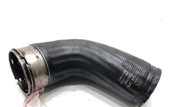 Volvo XC60 Intercooler hose/pipe 31657743