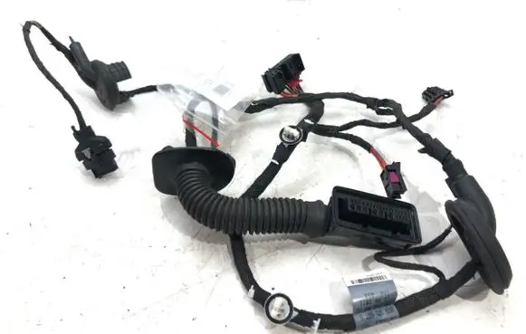 Audi A5 8T 8F Rear door wiring loom 8T8971687S