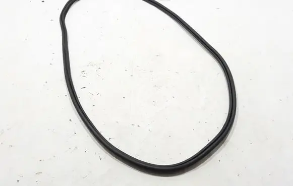 Renault Espace V (RFC) Trunk rubber seal (body) 908306088R