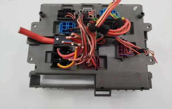 BMW 1 F20 F21 Fuse module 10688710