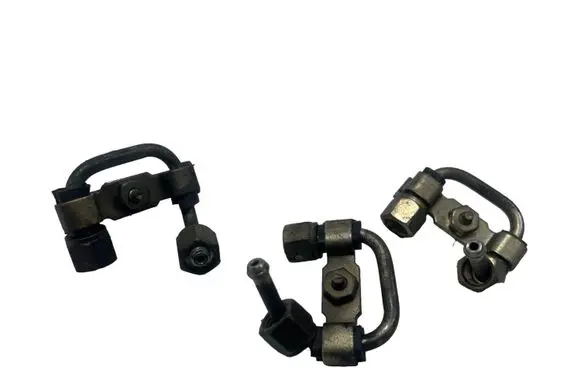 Fuel injector supply line/pipe