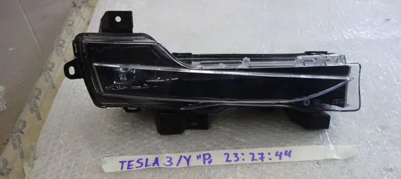 Tesla Model 3 Headlight/headlamp 162479800A 08122022 DC522224A00987