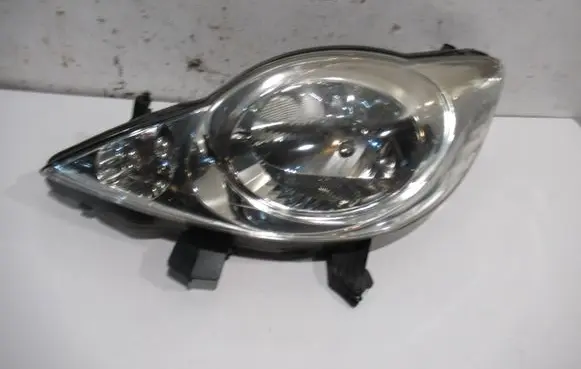 Peugeot 107 Headlight/headlamp