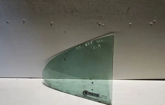 Renault Megane I Rear vent window glass 43R000015