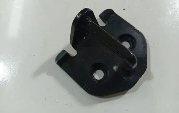 Volvo S80 Front door lock loop/hook striker 30763652