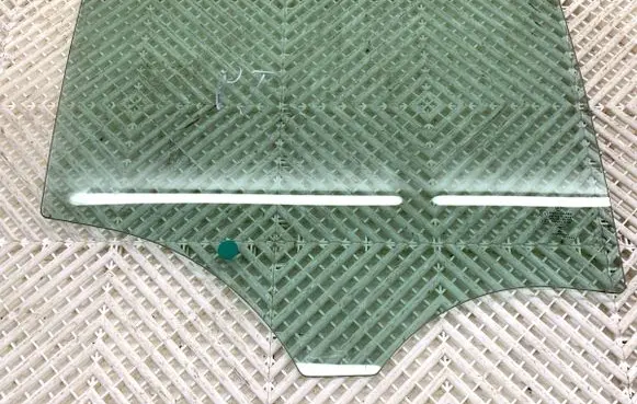 Mercedes-Benz GLA W156 X156 Rear door window glass 