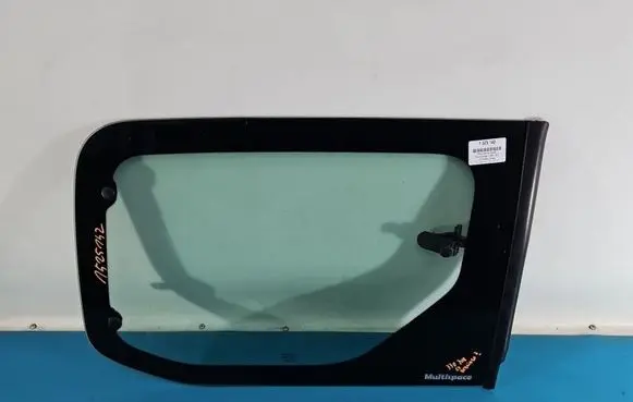 Rear door window glass