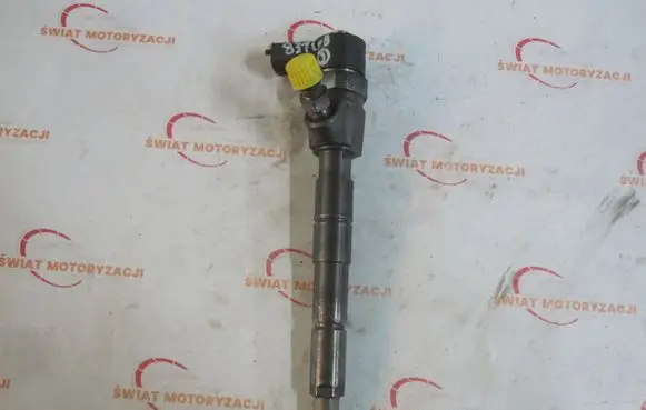 Opel Insignia A Fuel injector 0445110327