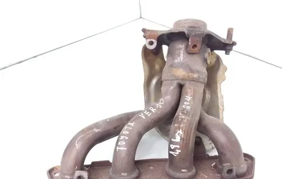 Toyota Verso Exhaust manifold