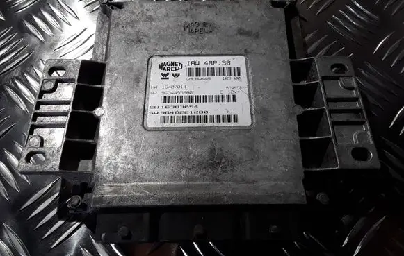 Peugeot 406 Engine control unit/module IAW48P30 9634495980 9640221280