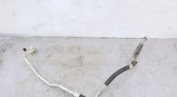 BMW 3 E92 E93 Air conditioning (A/C) pipe/hose 9122621 64509122621