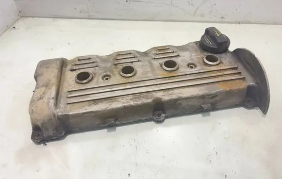 Audi 100 S4 C4 Rocker cam cover 051103475A