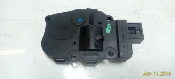 Mercedes-Benz GL X164 Air flap motor/actuator 929888G