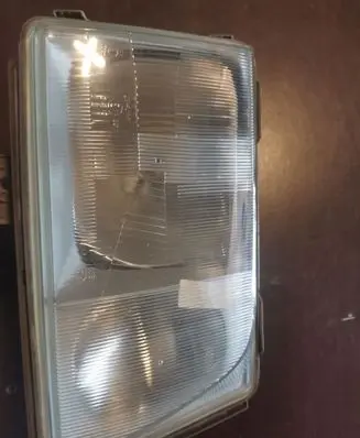 Mercedes-Benz E W124 Headlight/headlamp 1305621618 E134513 1305621805