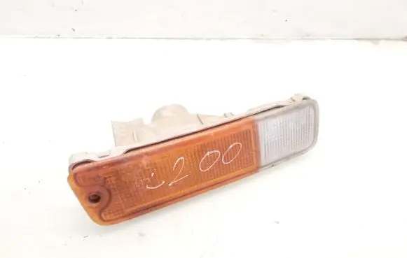 Mitsubishi L200 Front indicator light