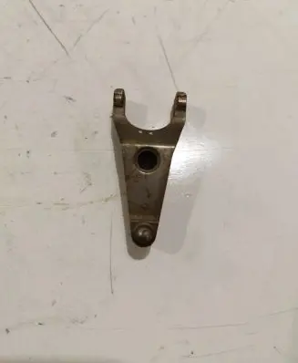 Toyota Avensis T270 Fuel Injector clamp holder