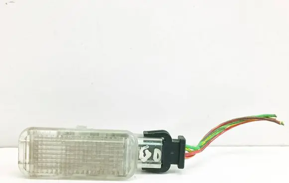 Audi A6 S6 C5 4B Other interior light 4B0947415