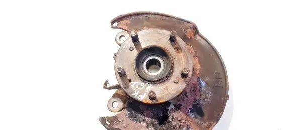 Front wheel hub