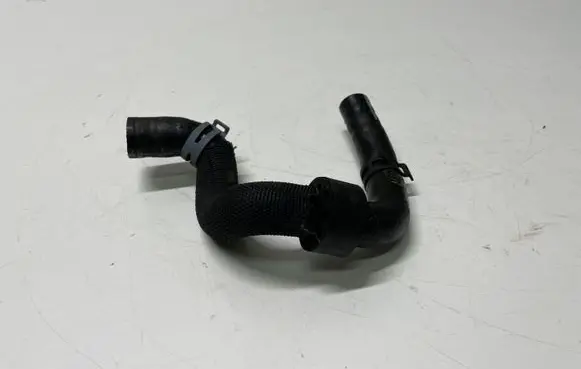 Volkswagen PASSAT B8 Engine coolant pipe/hose 5Q0122063J